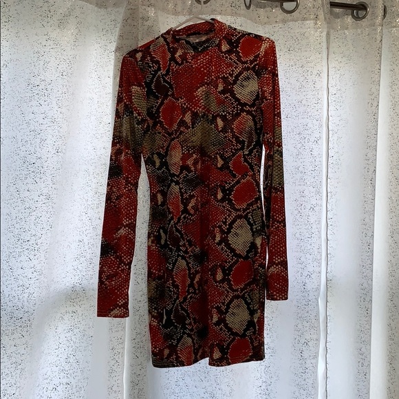 Orange Snakeskin long sleeve mini dress - Picture 3 of 3